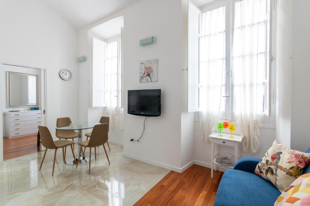 Hc Home Claudia Cagliari Luaran gambar